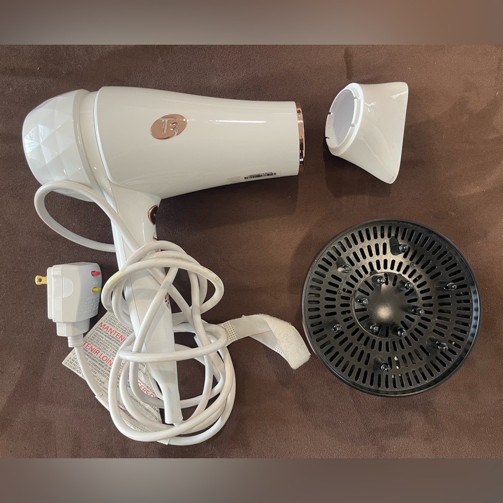 T3 full size blow dryer